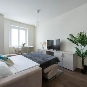 santa-sofia-house.it-lombardy.com/