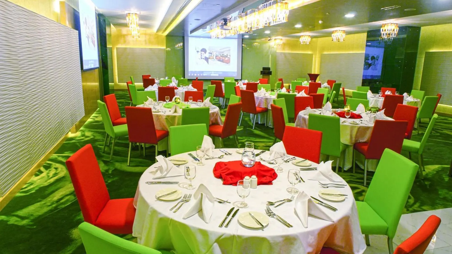 Al Khoory Executive Hotel, Al Wasl Dubai