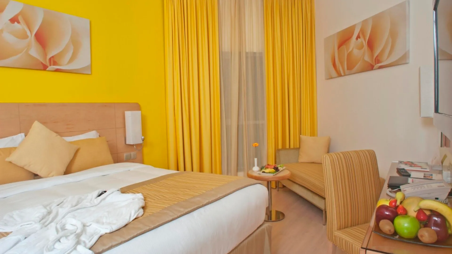 Otel Al Khoory Executive Hotel, Al Wasl Dubai