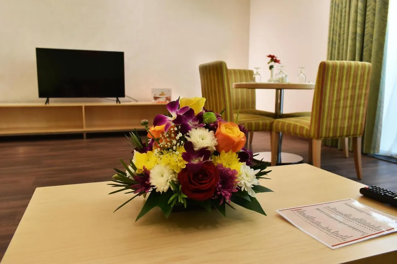 *** Otel Al Khoory Executive Hotel, Al Wasl Dubai Birleşik Arap Emirlikleri
